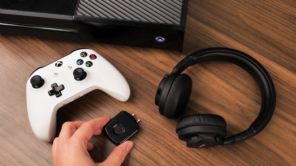 HOW TO CONNECT WIRELESS HEADPHONES TO XBOX ONE - Shout Mee ...