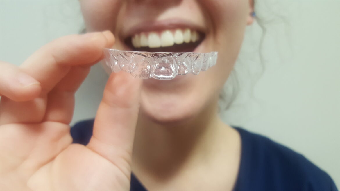 6 Ways To Clean Your Teeth Aligner