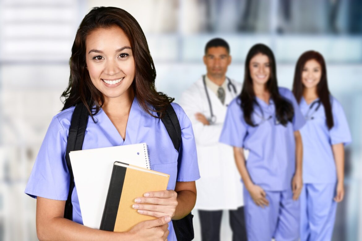 5 Reasons Why You Should Consider Working in Healthcare